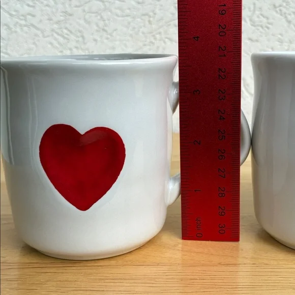 Williams Sonoma pair of white ceramic mugs with indented red heart - Picture 8 of 9